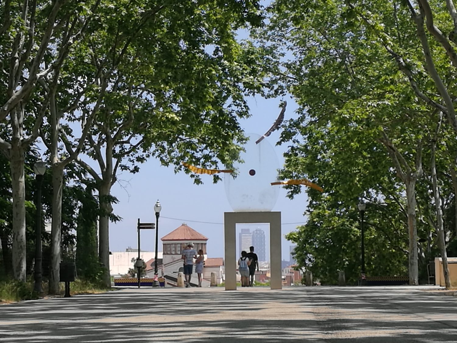 Estados duales Esta foto está en venta: su valor empieza en 999€. Está a subasta. Y sube a 99999€.